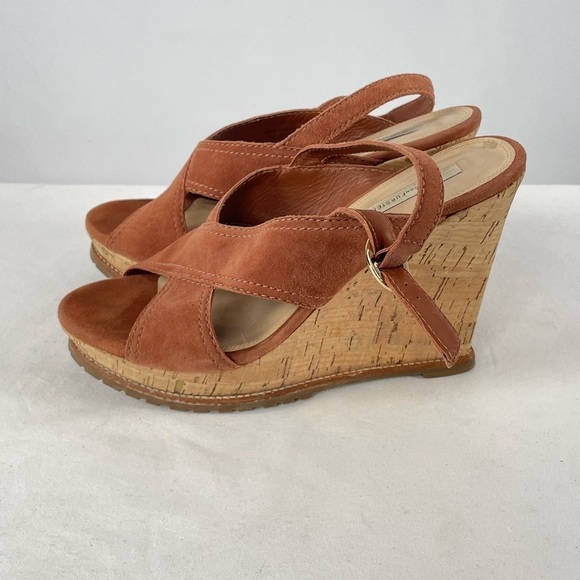 Diane Von Furstenberg Sylvia Suede Wedge Sandals in Brown Size 8.5 - Picture 3 of 8